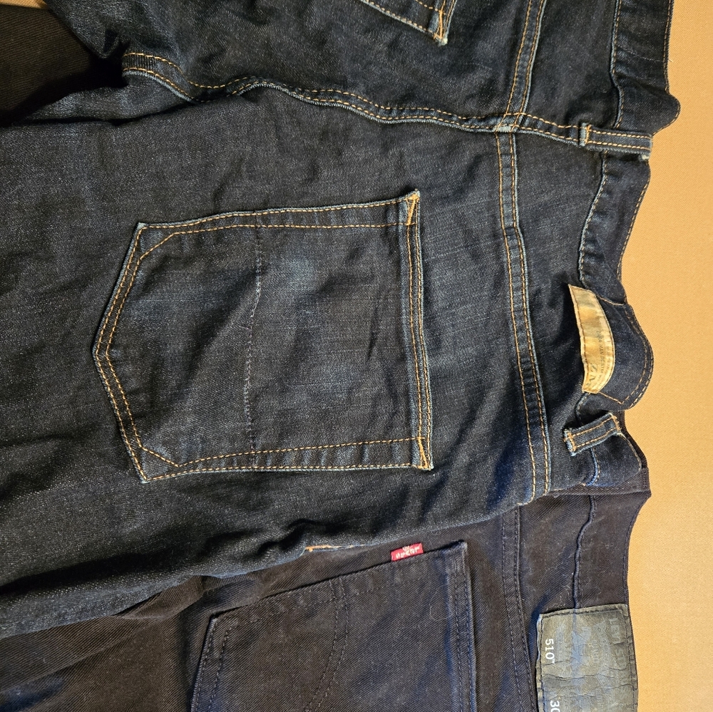 Bundle 2 pairs of men jeans